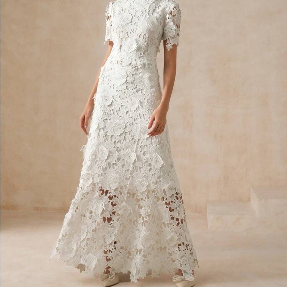 Elegant White Lace Dress